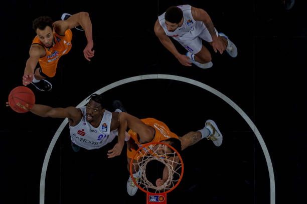 往往不仅看 往往不仅看