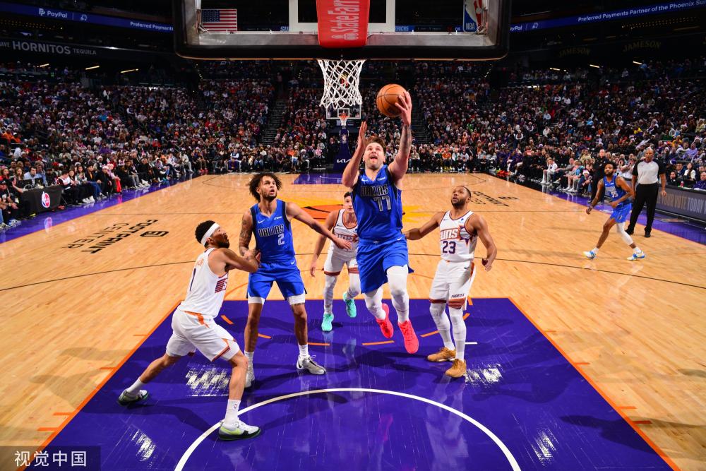 且坚定的目 且坚定的目