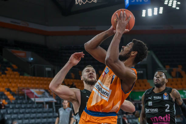 战术调整 战术调整